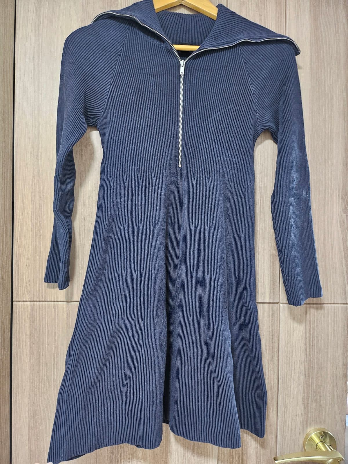 Blue dress